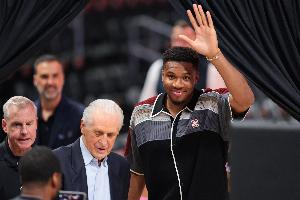 热火vs字母哥直播_NBA高清免费观看_热火vs字母哥比赛回放视频集锦