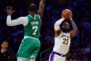 詹姆斯vs76人直播_NBA高清免费观看_詹姆斯vs76人比赛回放视频集锦